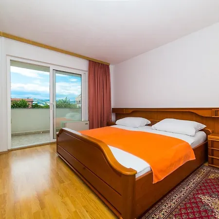 Privatunterkunft Poolside Escape Kaštela
