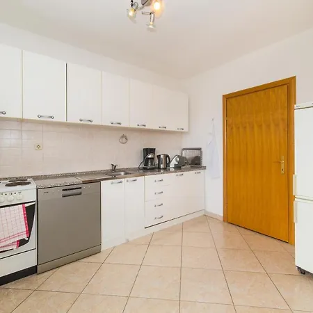 Poolside Escape Ostanak kod kuće