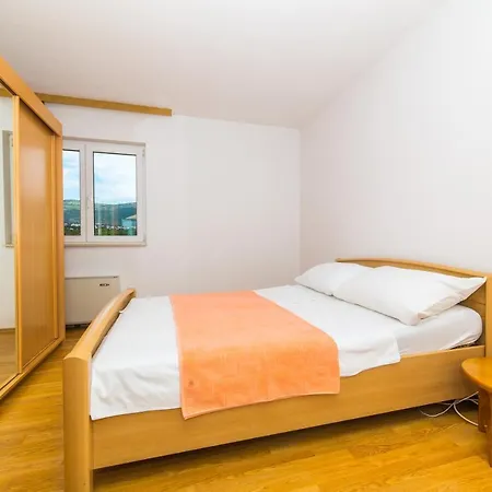 Poolside Escape Quarto em Acomodações Particulares