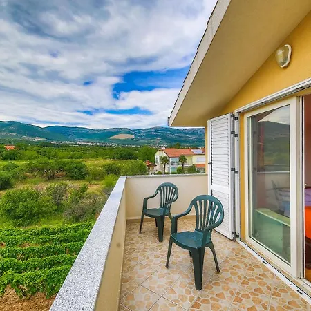 Poolside Escape Privat bolig Kaštela