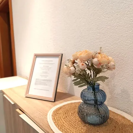 Ostanak kod kuće Poolside Escape